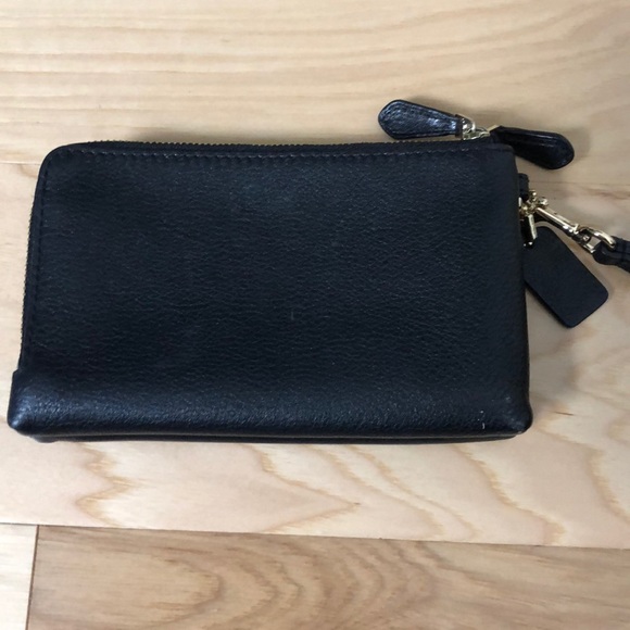 Coach Black Leather Wallet / Coin Purse wristlet - Picture 4 of 7
